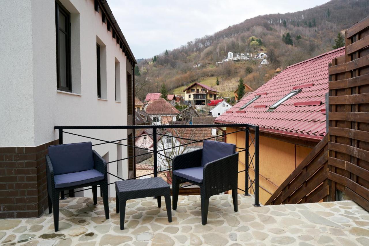 Casa Piti Hotel Brasov Bagian luar foto